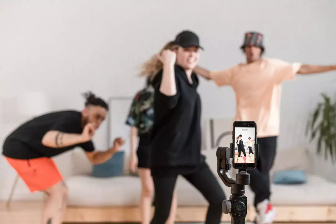 TikTok 2022电商发展 _ TikTok 秀场直播市场分析 _马来西亚tiktok直播加速